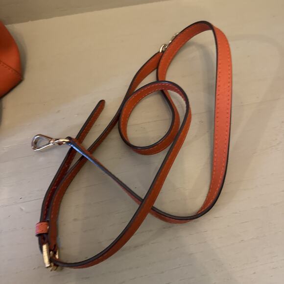 Michael Kors Mercer Hobo Medium Duffle Satchel Crossbody Bag Orange Mandarin - Picture 3 of 6